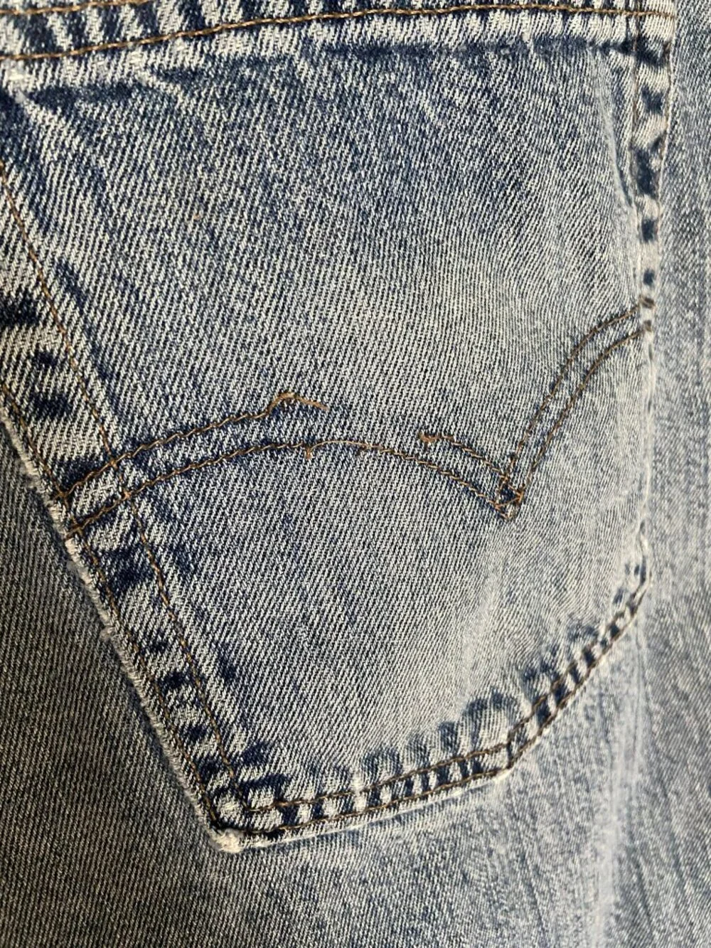 Levis levi’s silver